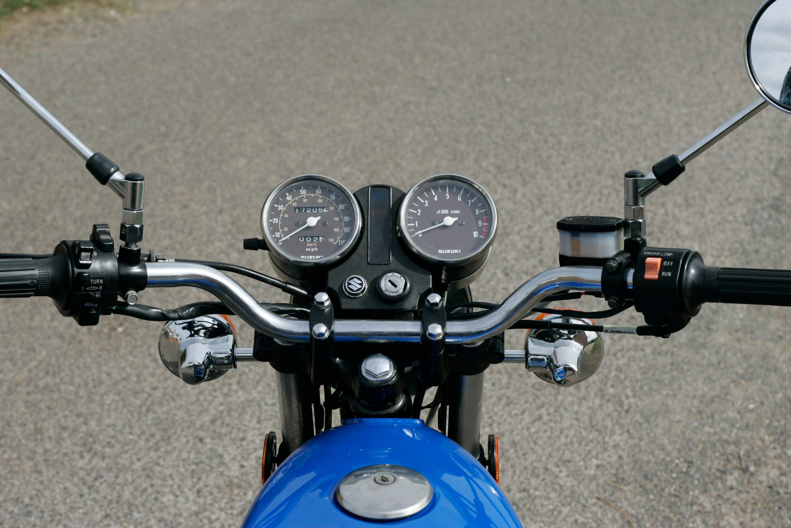 Suzuki GT250 X7 classic bike review