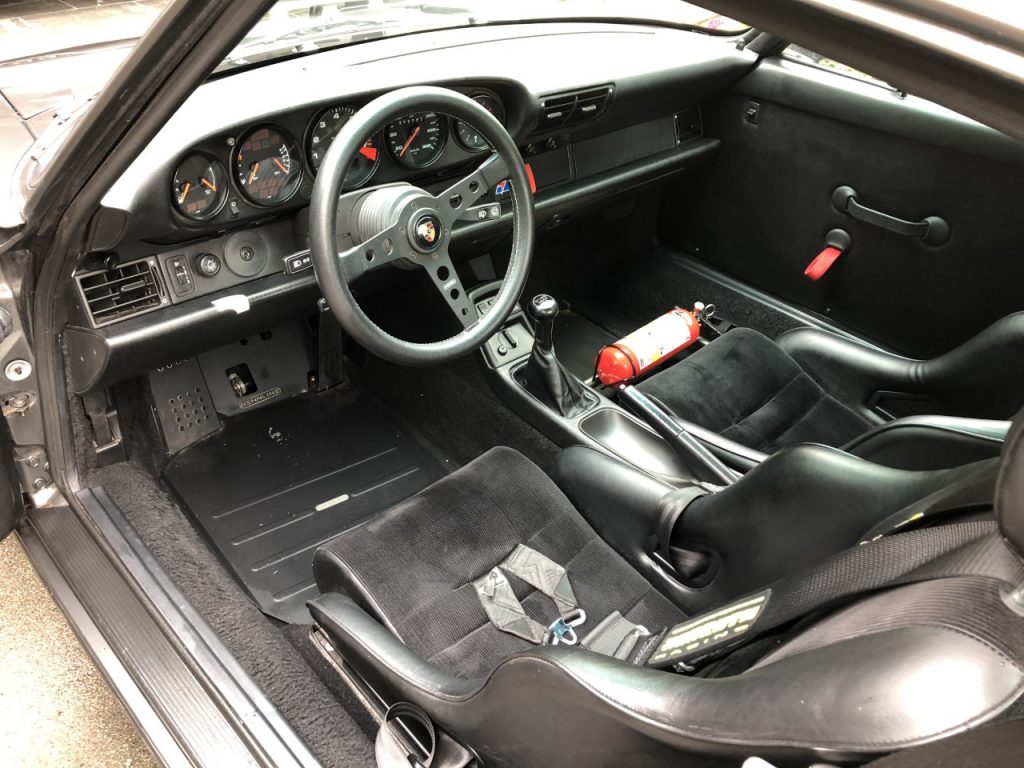 Porsche 911 964 interior