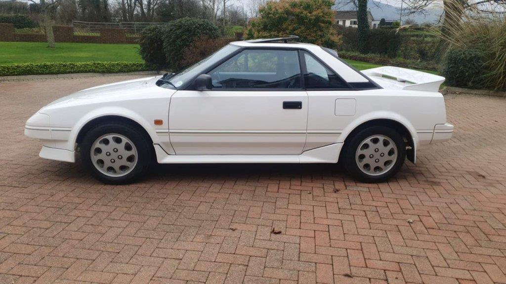 Time-warp Toyota MR2 driven less than 1400 miles