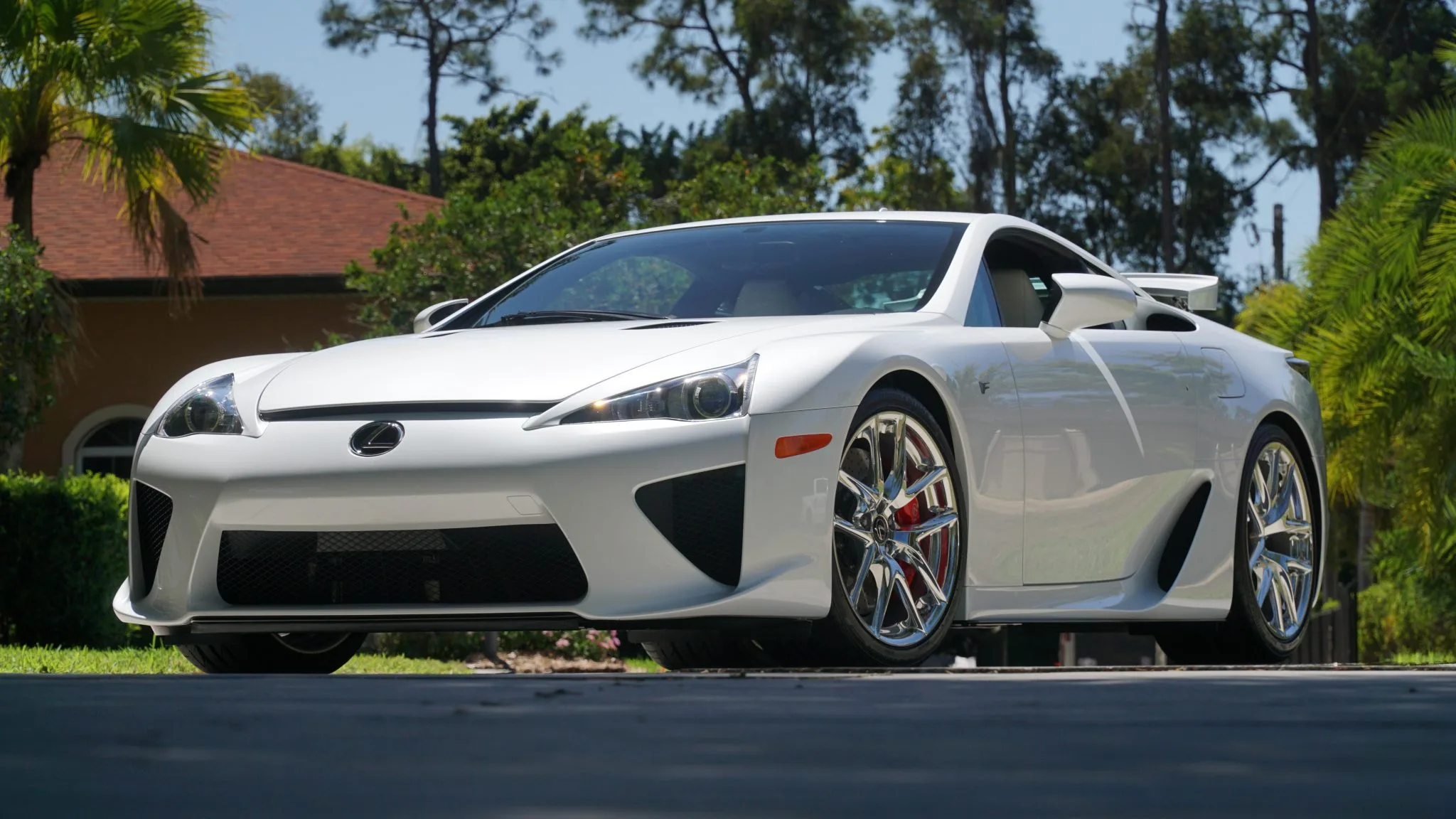 Will this Lexus LFA – Jeremy Clarkson's favourite car – smash sales records?