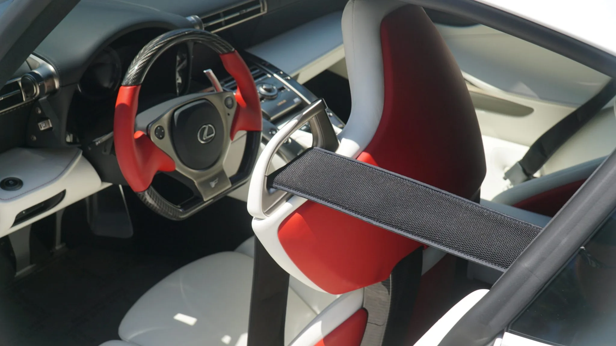 Lexus LFA interior