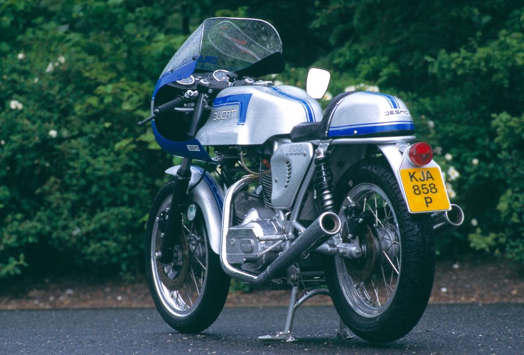 Ducati 900 Super Sport