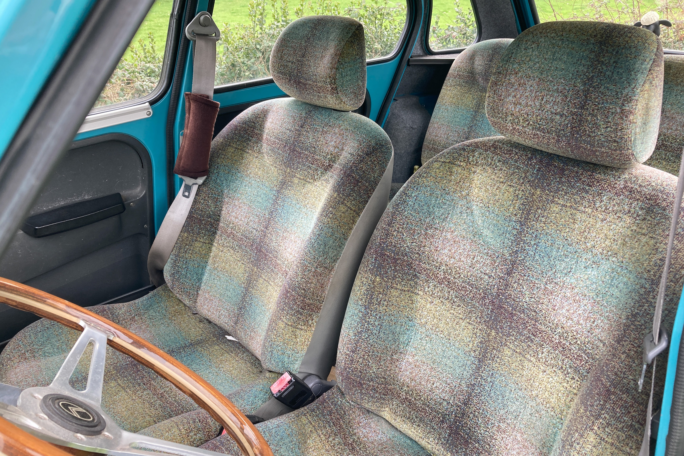 Citroen Dyane seats