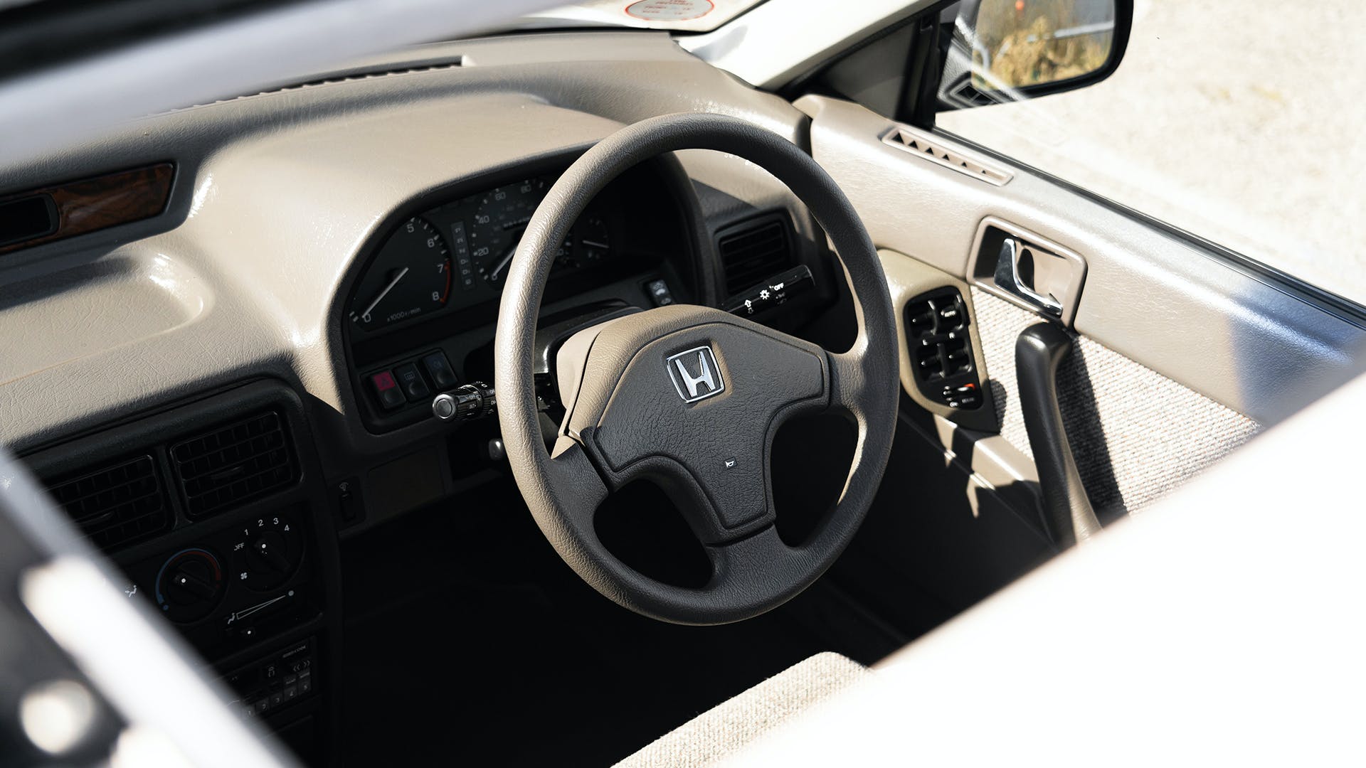 Honda Concerto interior