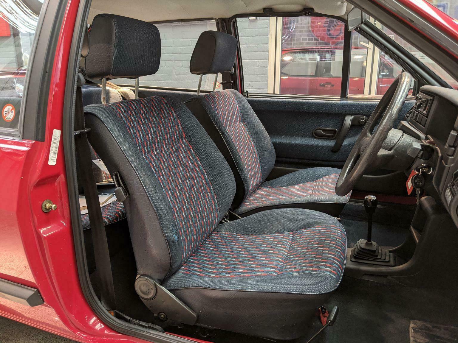 1991 Volkswagen Polo Coupe seats