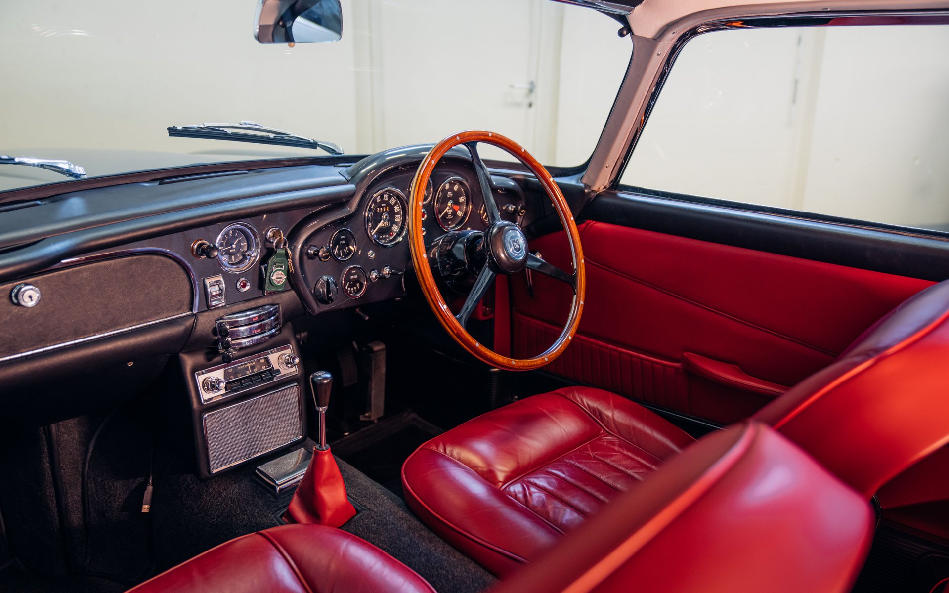 Sean Connery Aston Martin DB5 interior