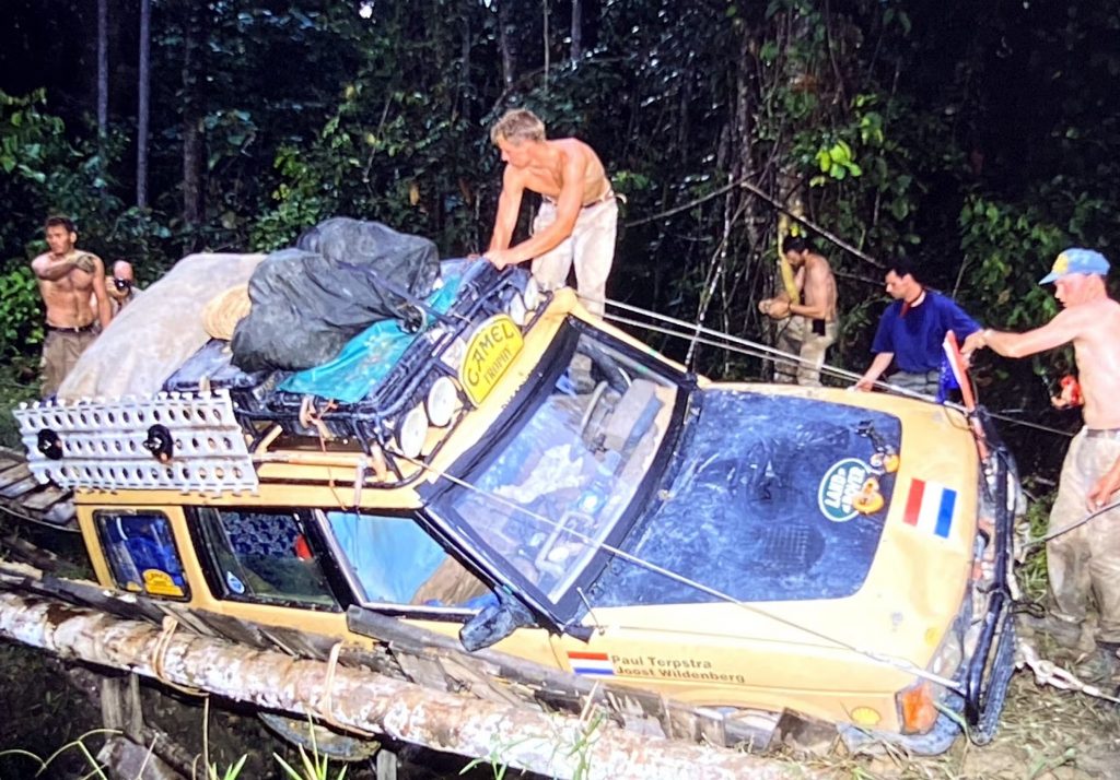 Winching a land Rover Discovery on Camel Trophy