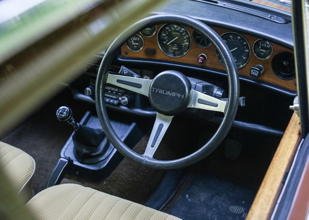 Triumph Dolomite Sprint interior