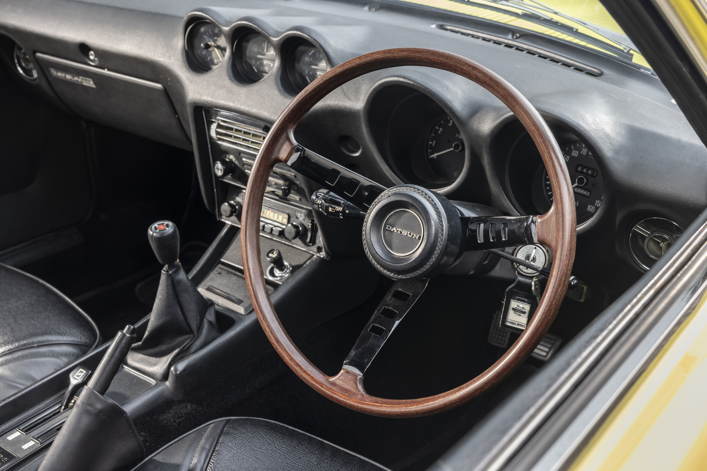 1974 Datsun 240Z interior
