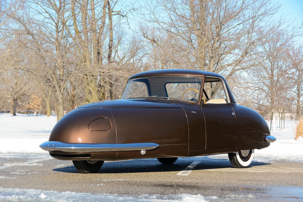 1947 Davis Divan