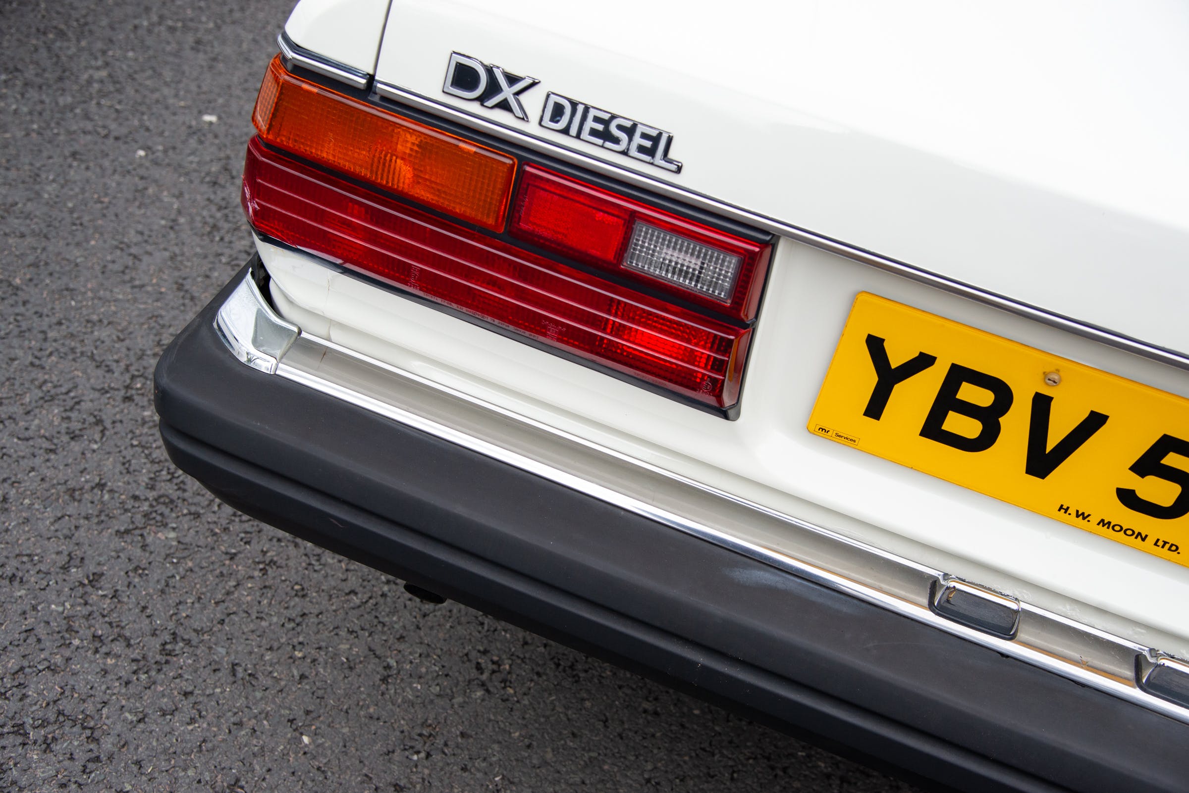 1982 Toyota Cressida DX badge