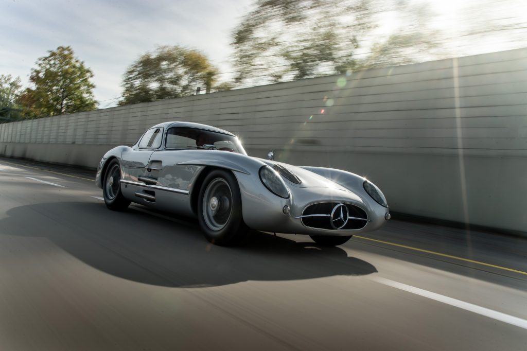 Mercedes 300 SLR Uhlenhaut coupe drive