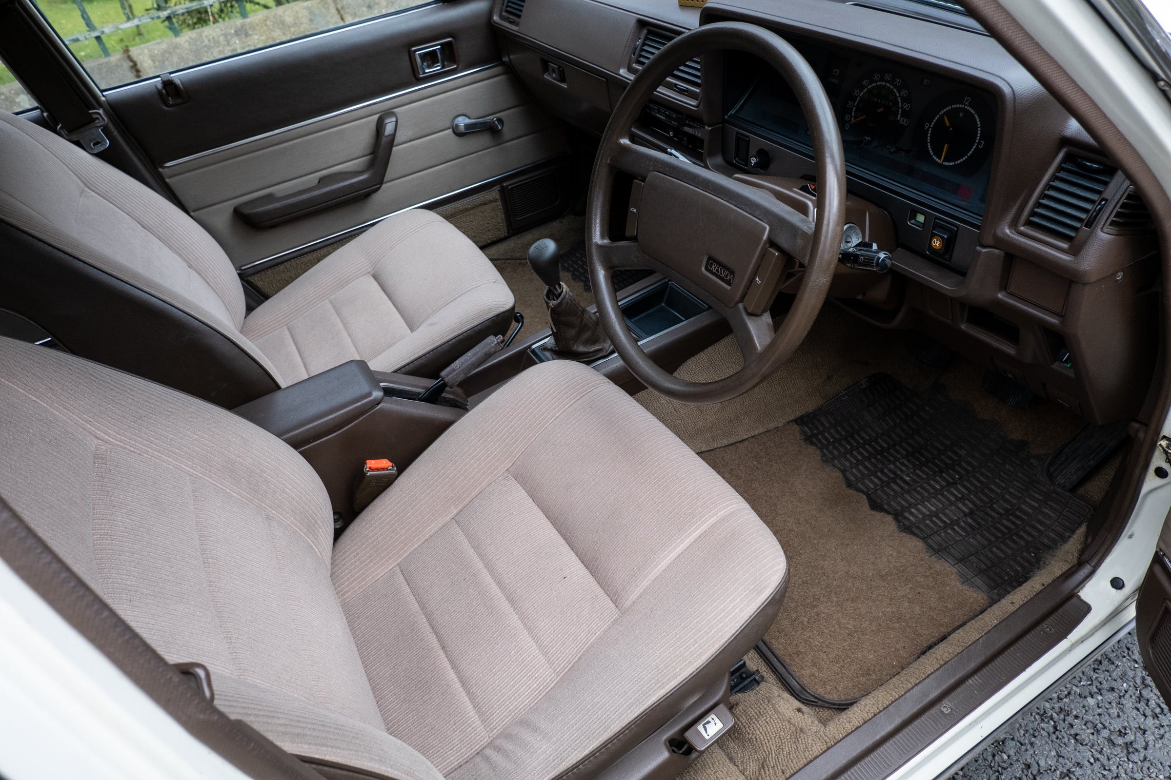 1982 Toyota Cressida DX interior
