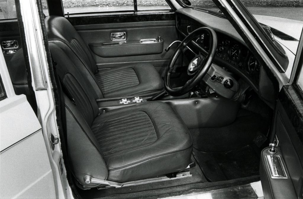 Panther Rio interior