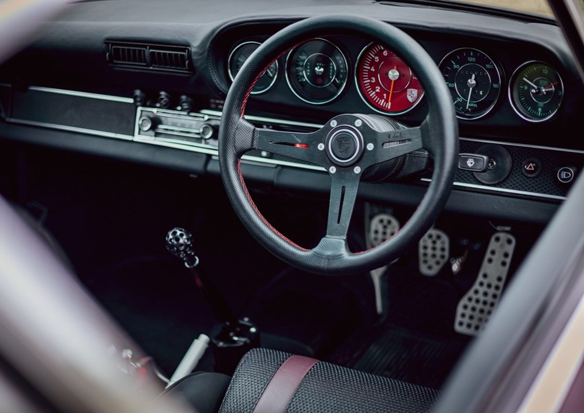 1983 Porsche 911 ‘ST’ by Riviera interior