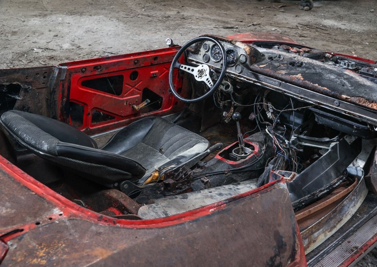 Fiat Dino Spider barn find interior