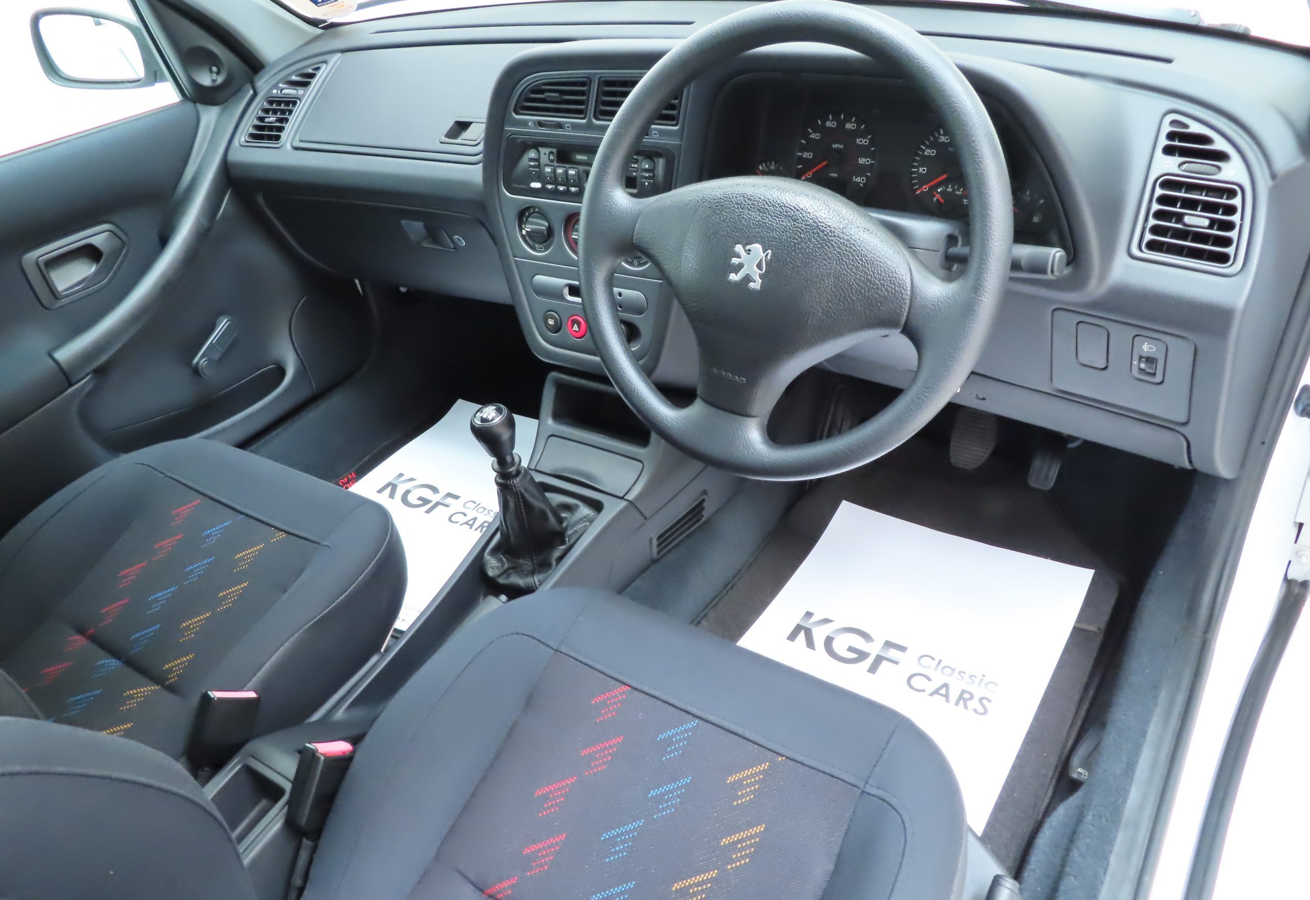 Peugeot 306 Rallye interior