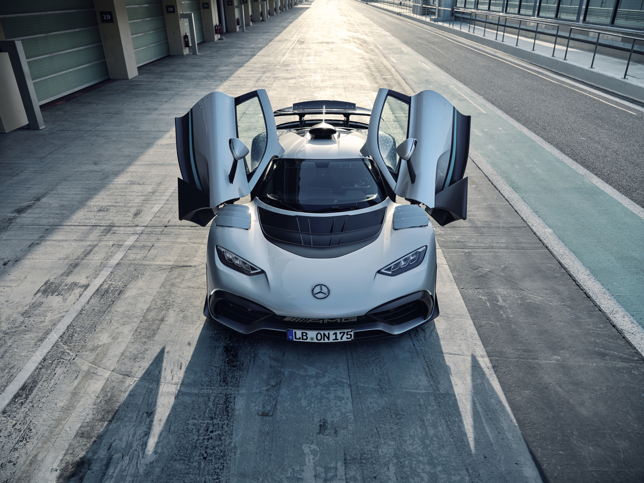 This is the one! Mercedes-AMG One is 1050bhp of F1 goodness