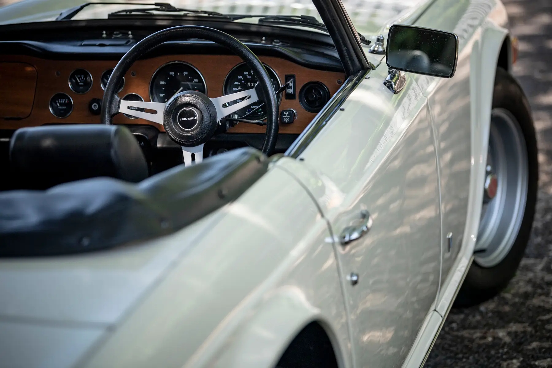 Will this 3000-mile Triumph TR6 fetch £60,000?