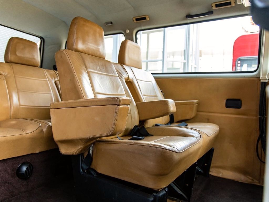 All aboard the Porsche bus: Dakar support car up for sale | Hagerty UK