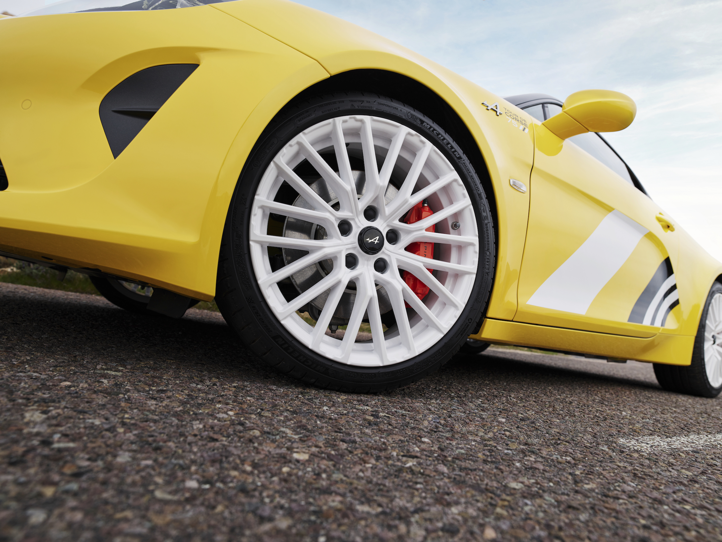 Alpine A110 Tour de Corse 75 wheel