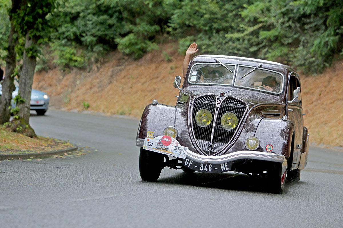 Laon Historic Peugeot 402