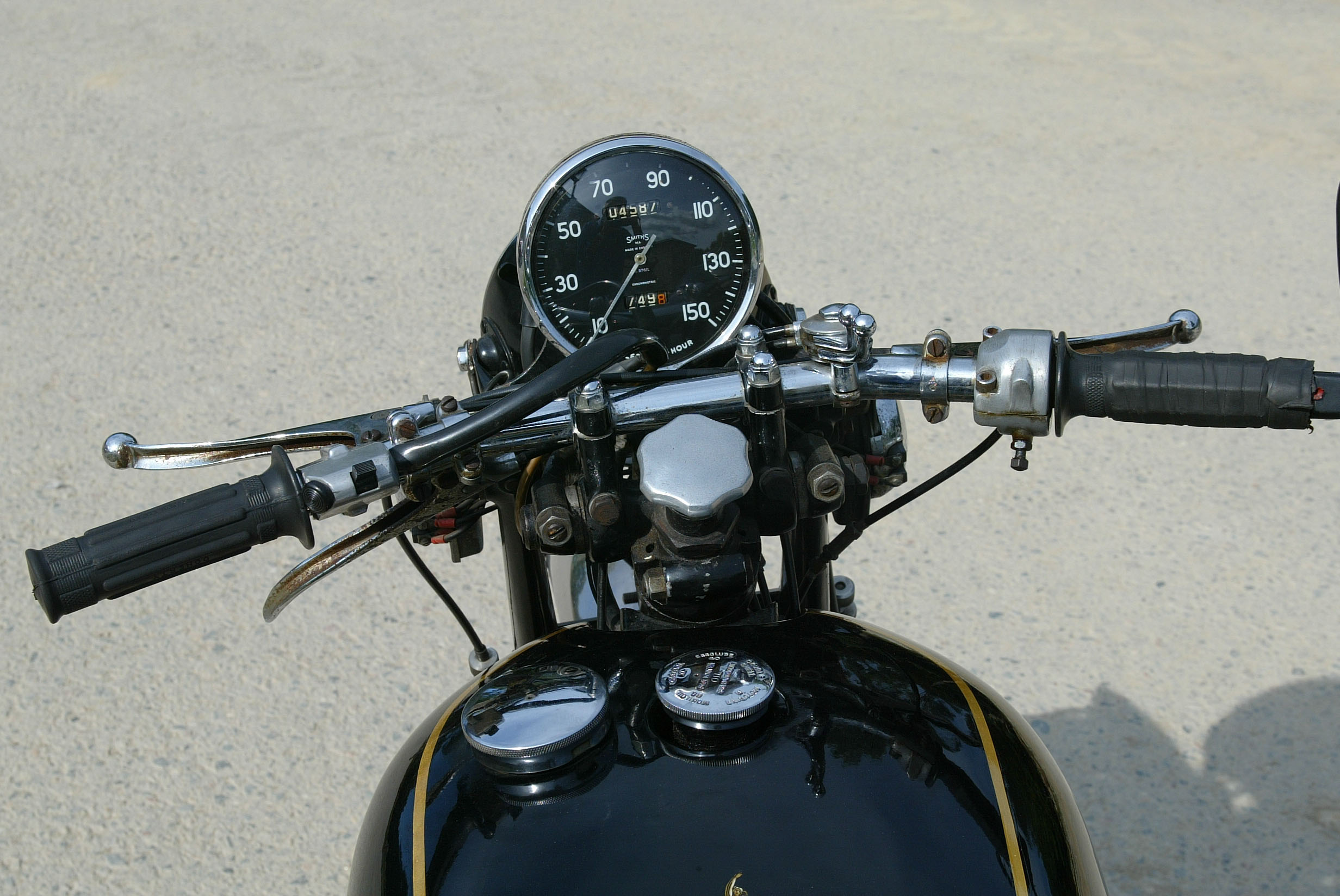 Vincent Rapide handlebars