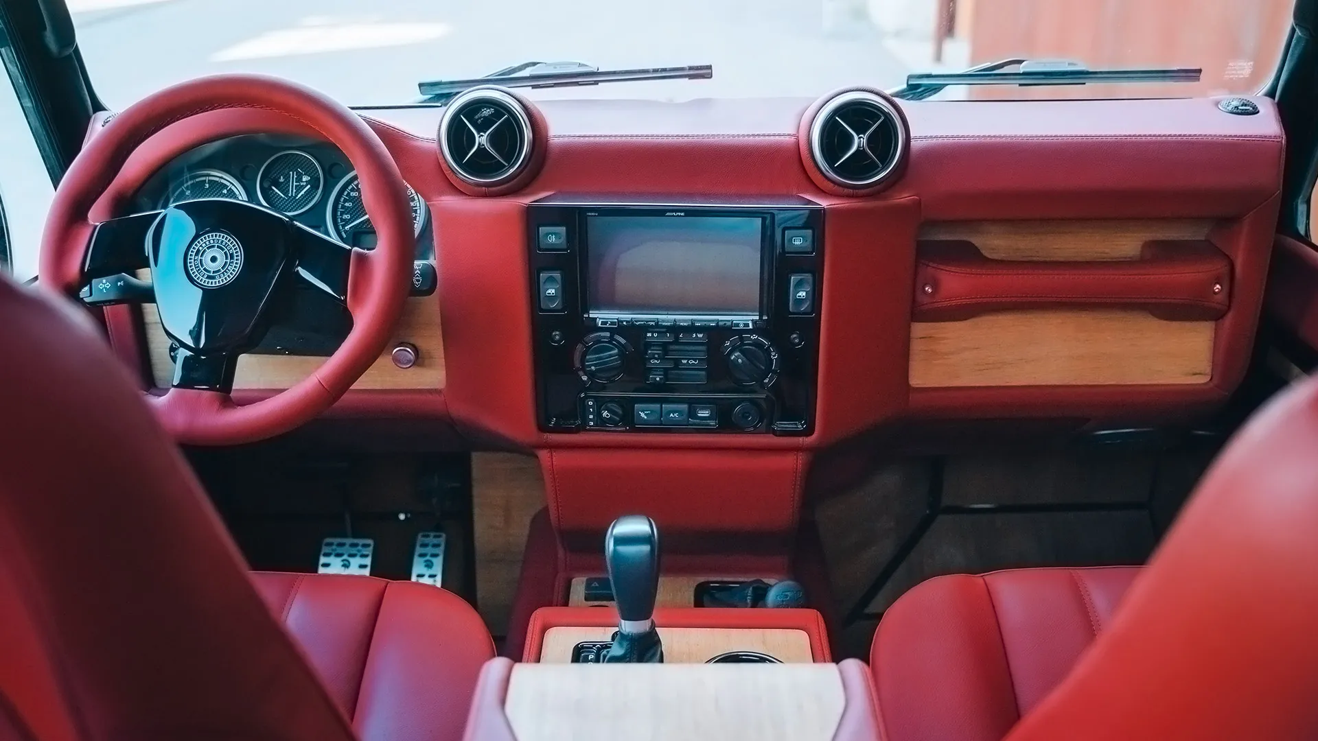 Ares Land Rover Defender interior