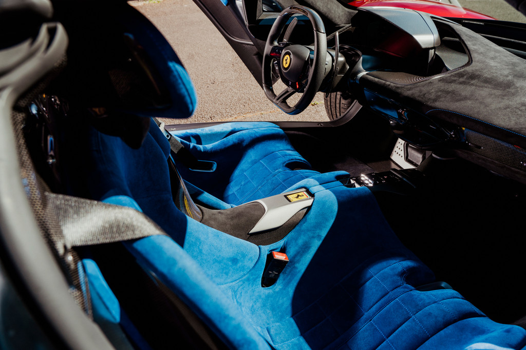 Ferrari Daytona SP3 interior