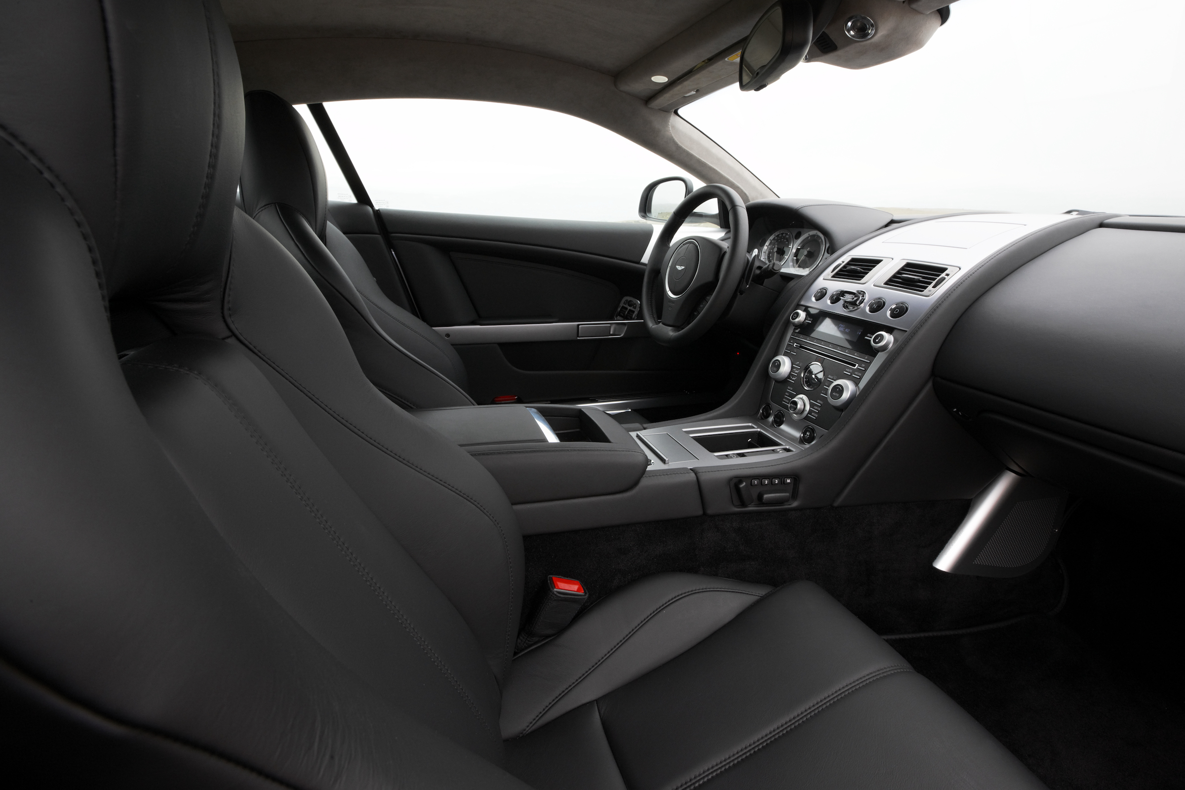 Aston Martin DB9 interior