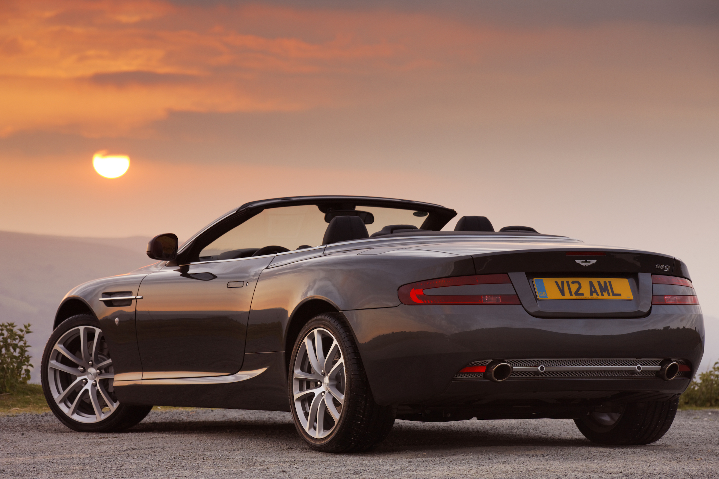 Aston Martin DB9 Volante