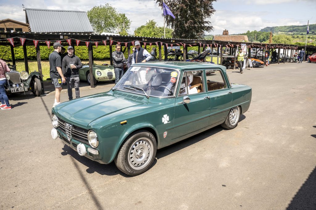 Alfa Giulia Super restomod