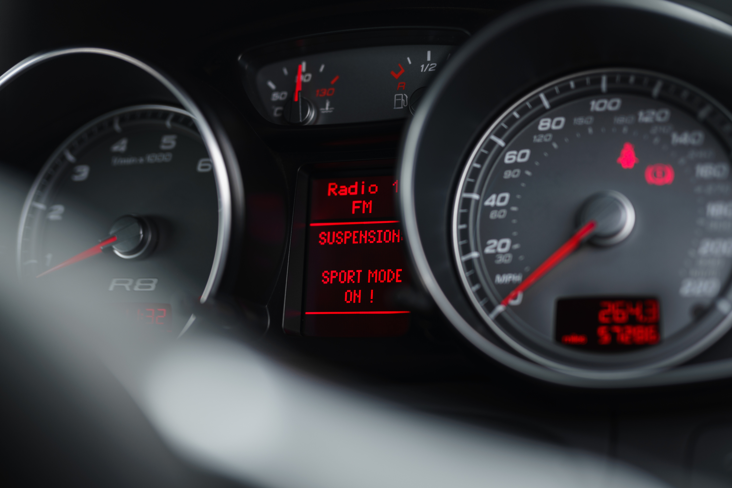 Audi R8 dials