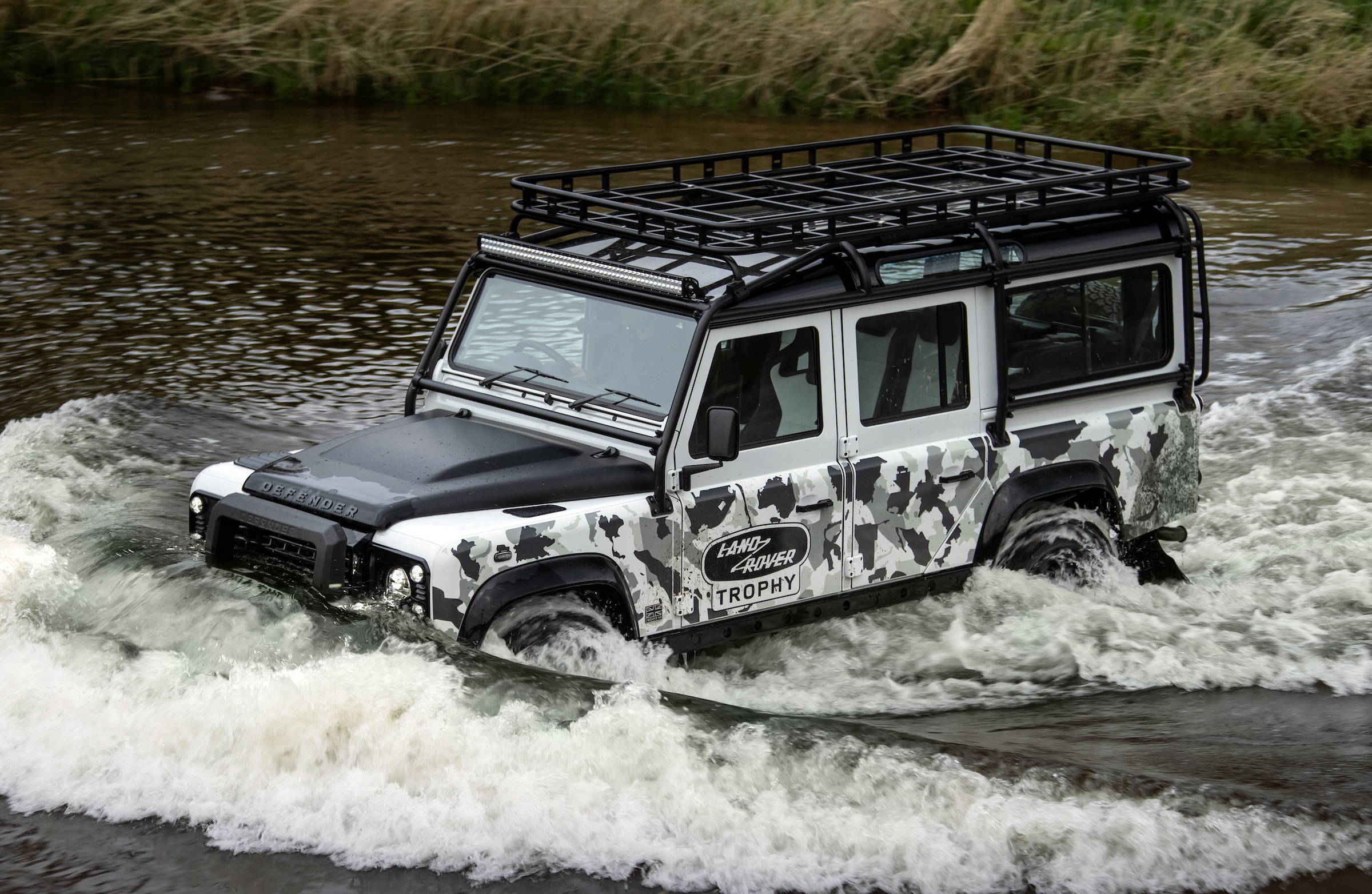 Land Rover Defender V8 Trophy II