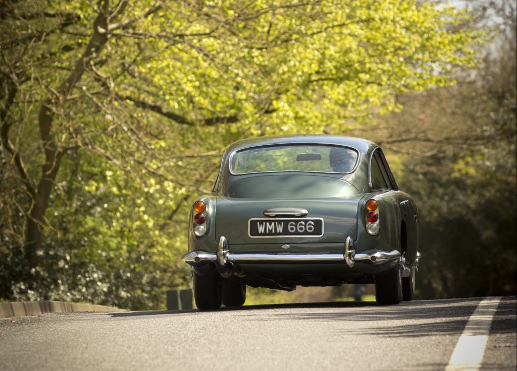 Aston Martin DB4 test