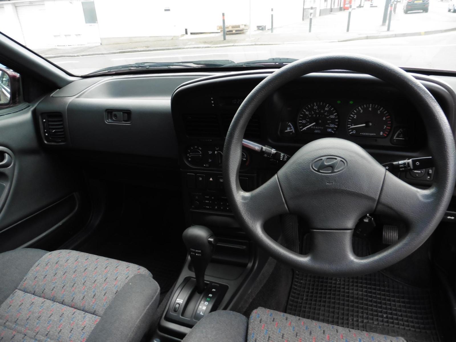 Hyundai S Coupe interior