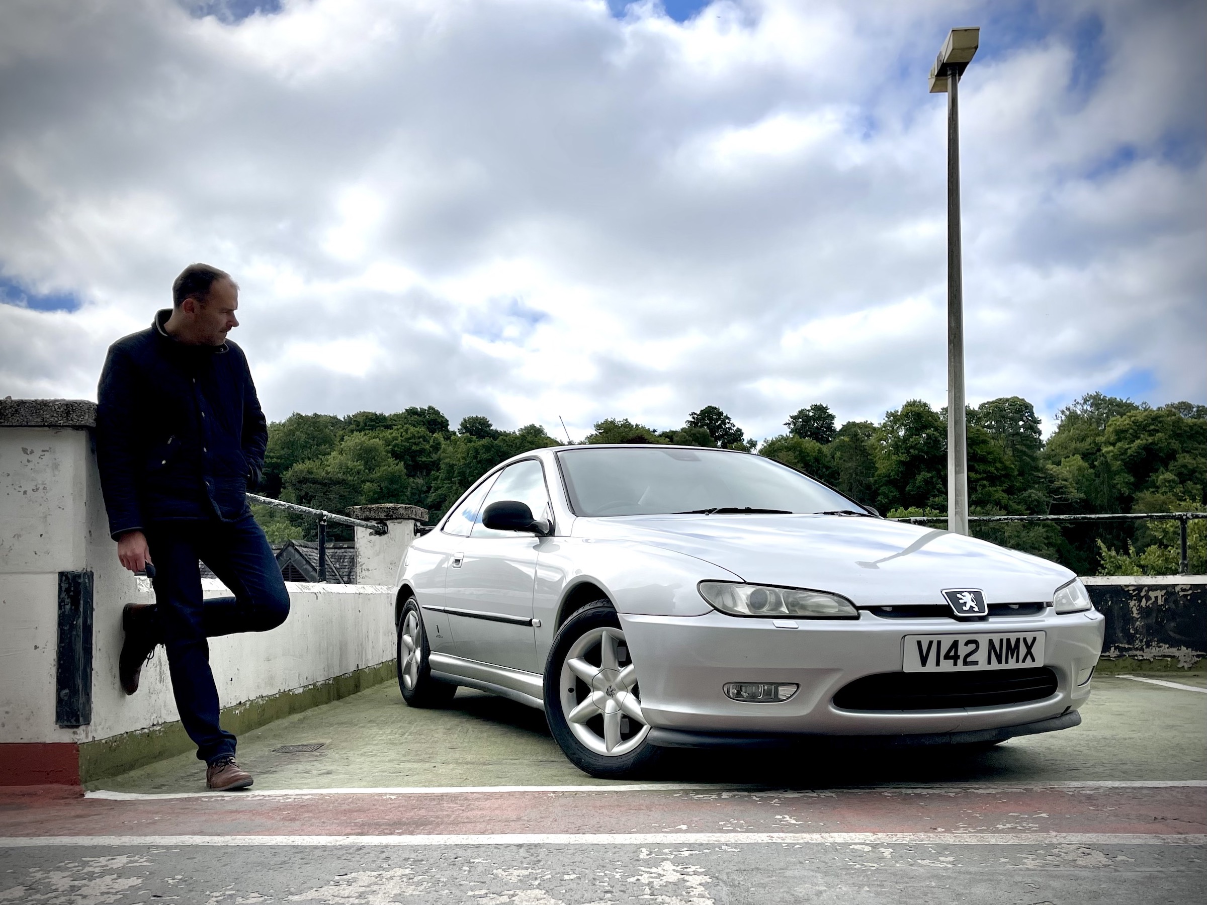 Saving and restoring a Peugeot 406 Coupé pushed me to my limits