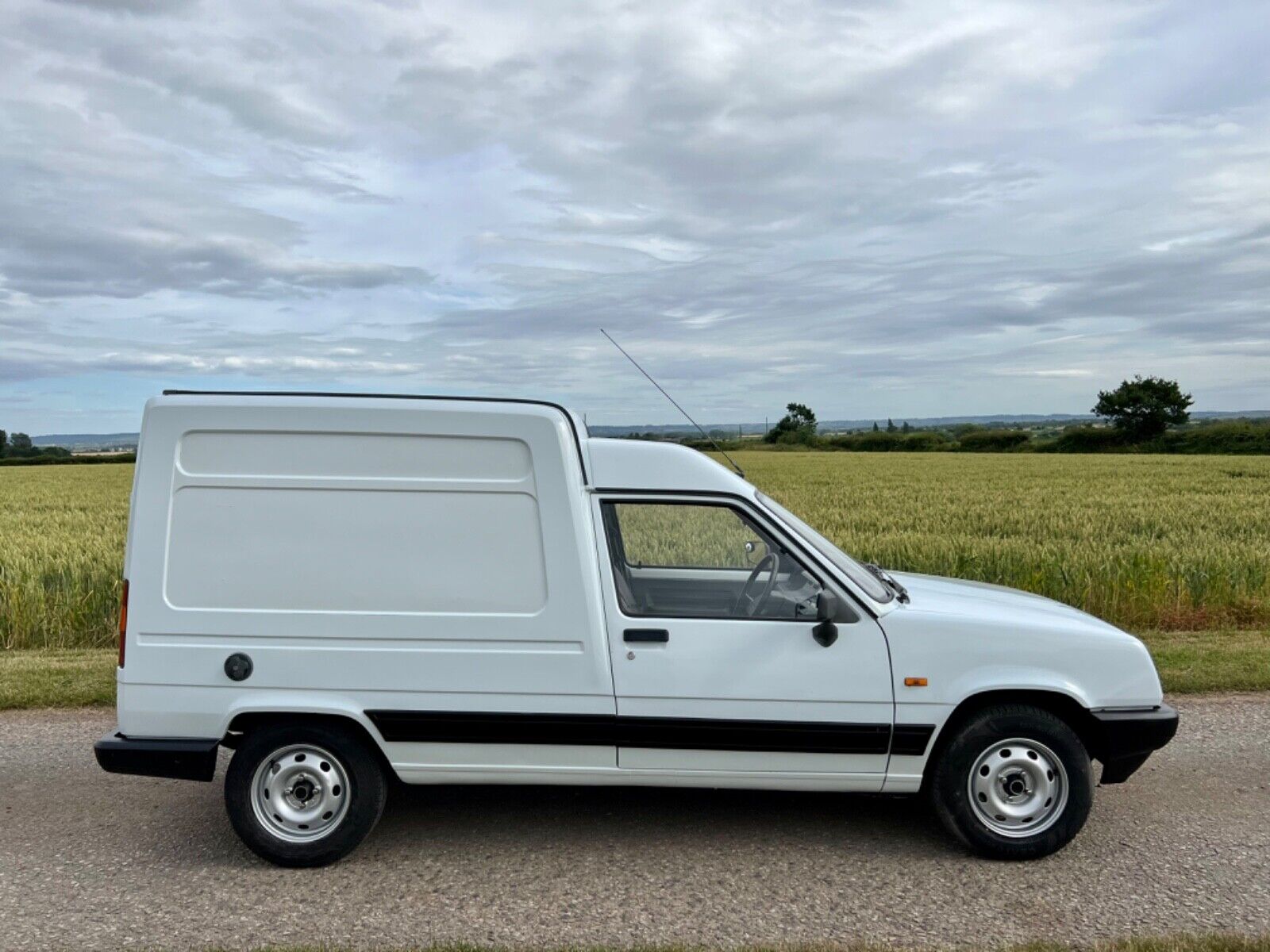 Renault Extra van