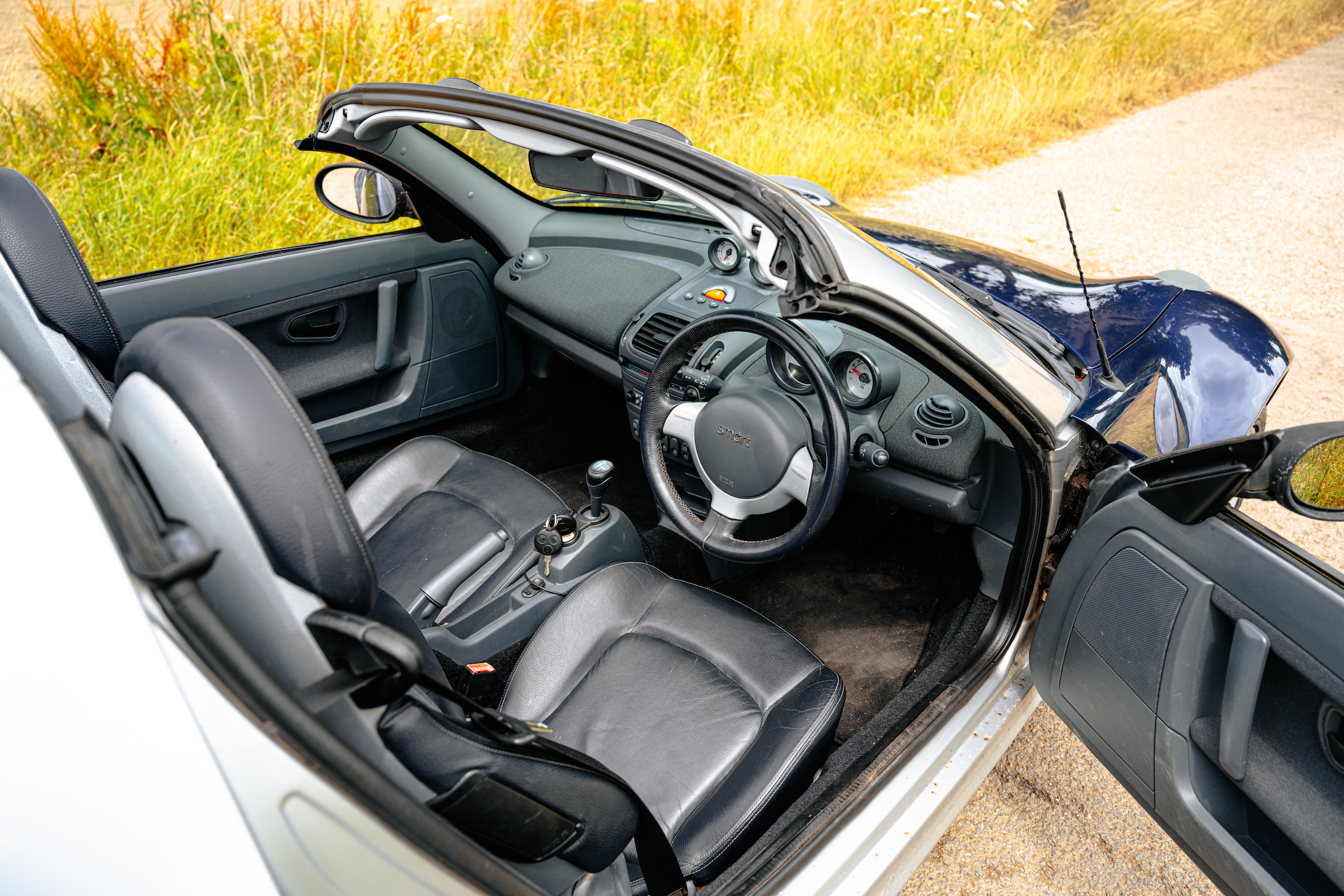 Smart Roadster interior