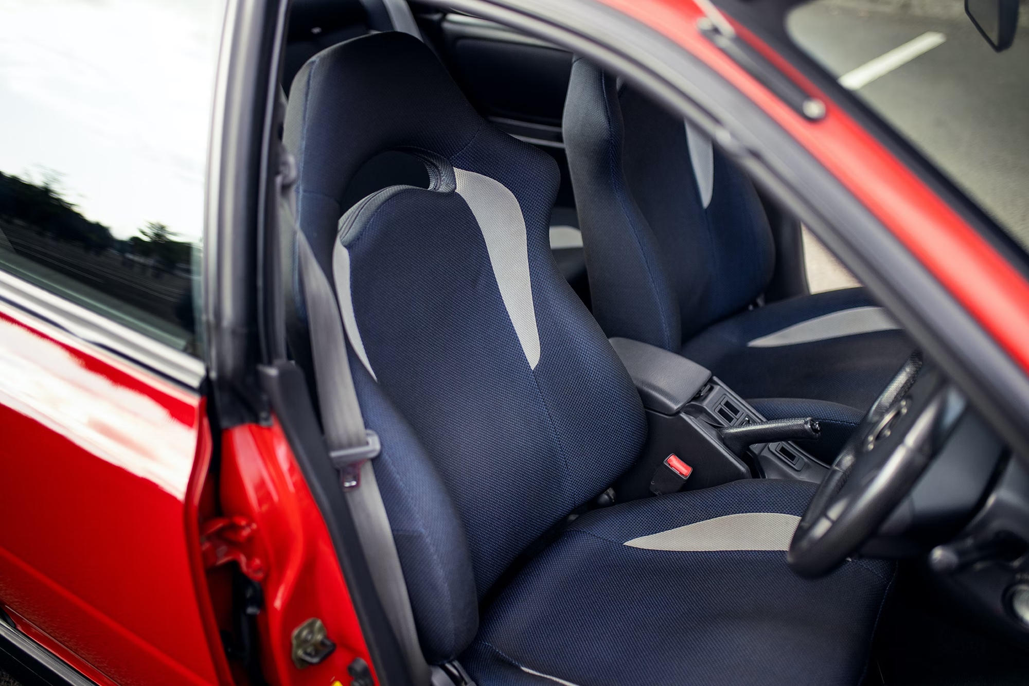 Subaru Impreza Turbo seats