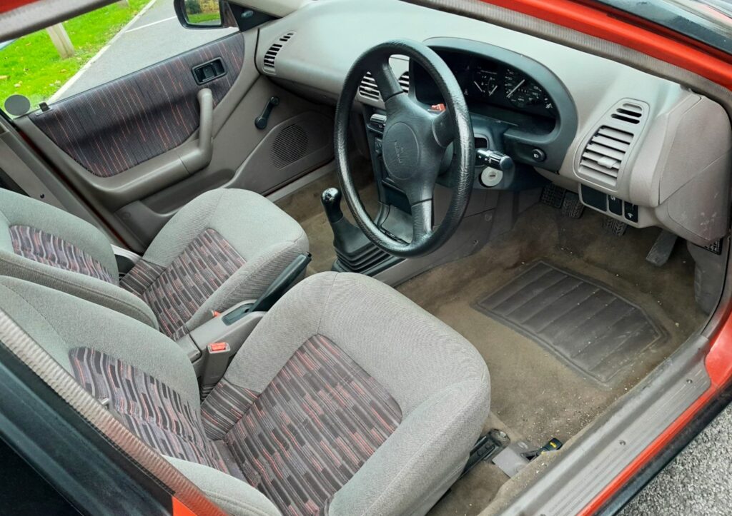 Mazda 323F interior