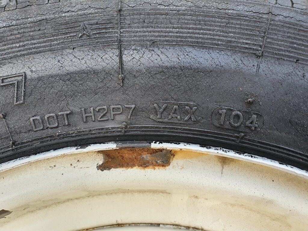 Hillman Minx tyre