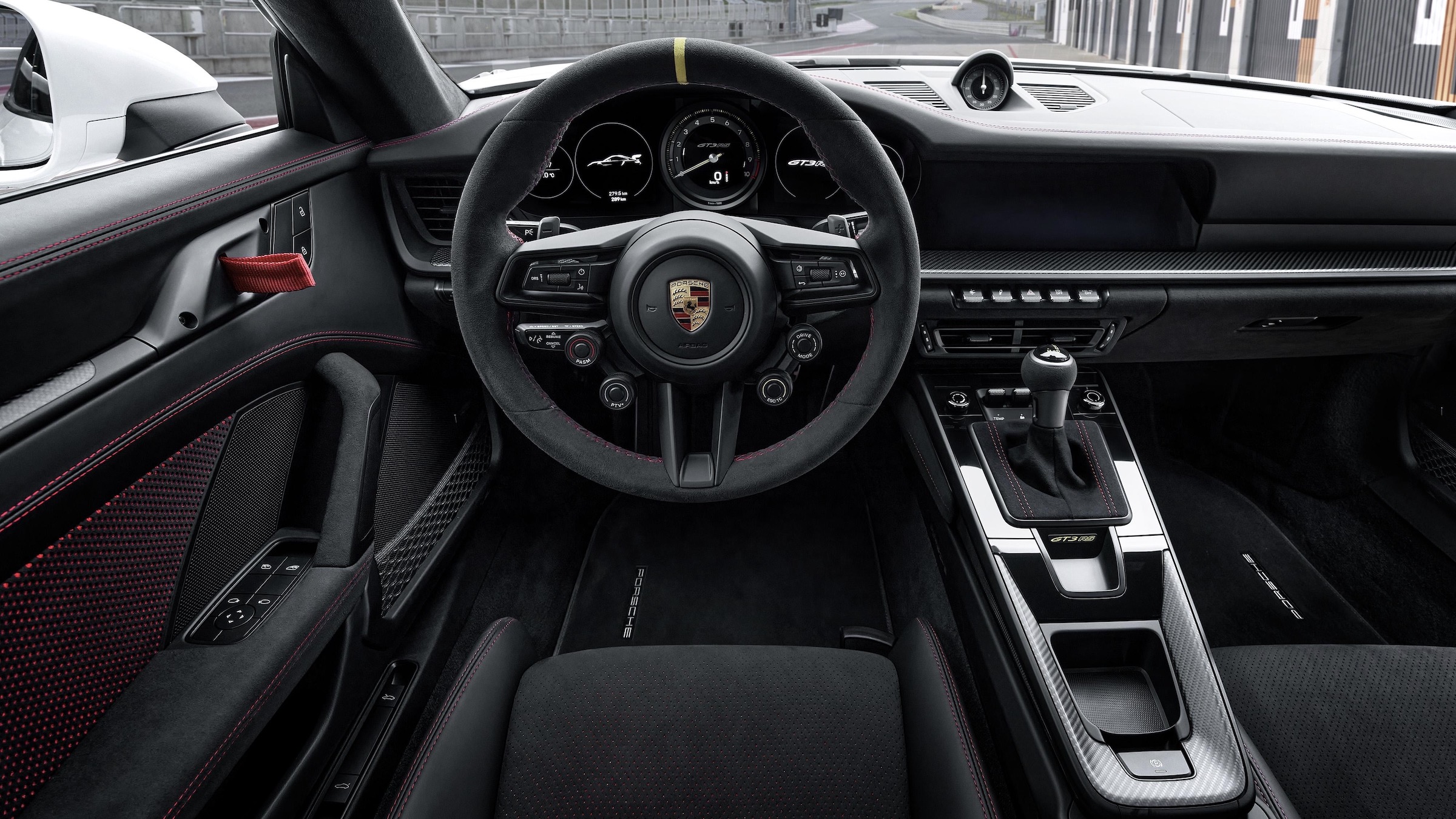Porsche 911 992 GT3 RS interior