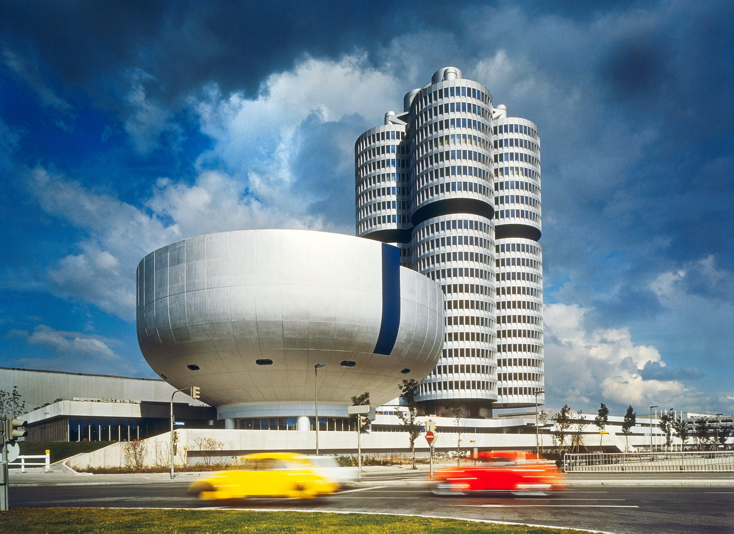 How BMW’s towering “Four-Cylinder” HQ almost never happened