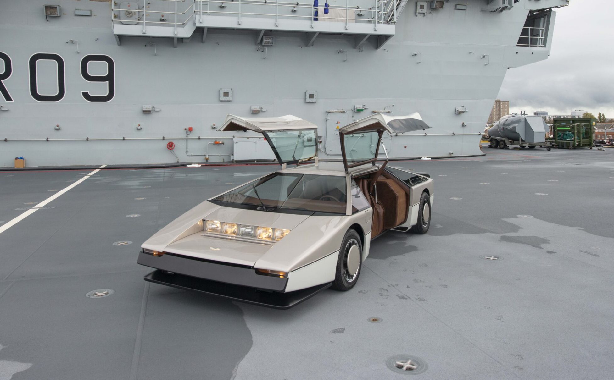 Concept Cars That Never Made The Cut: 1980 Aston Martin Bulldog