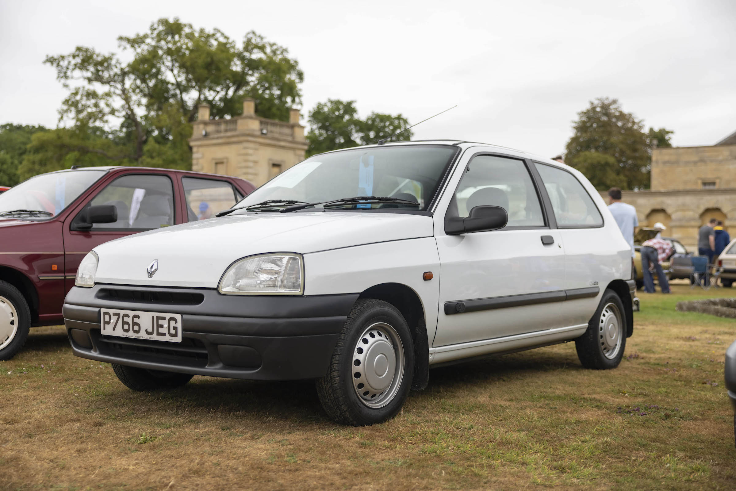 FOTU Renault Clio Oasis