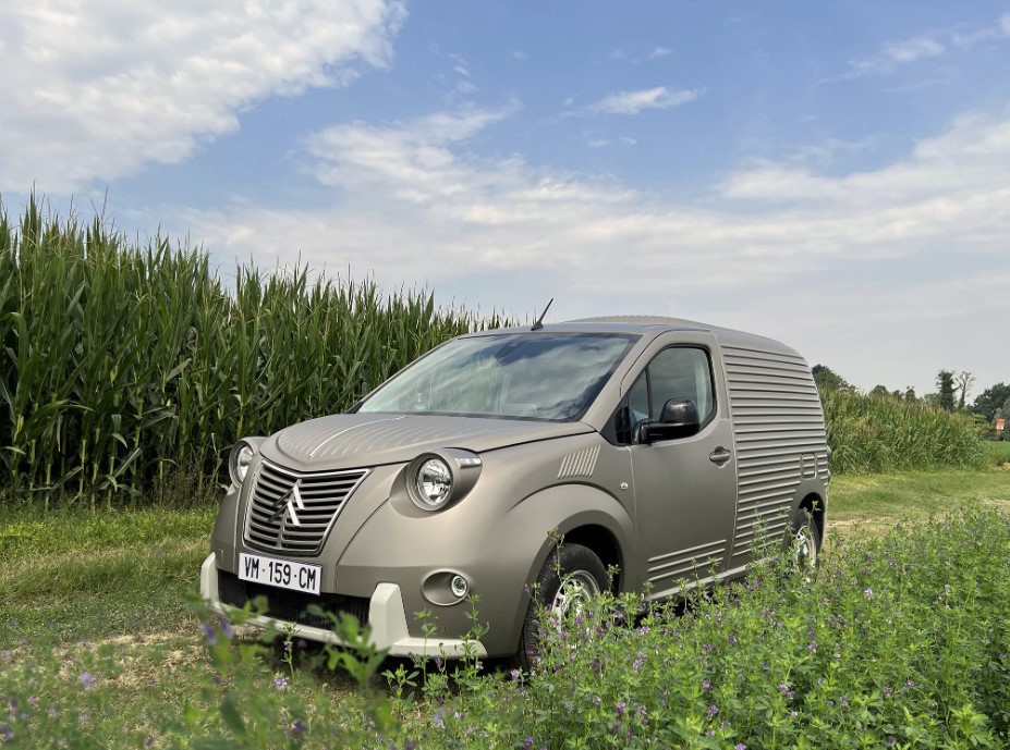 New Citroën Fourgonnette relives the glory days of the 2CV van