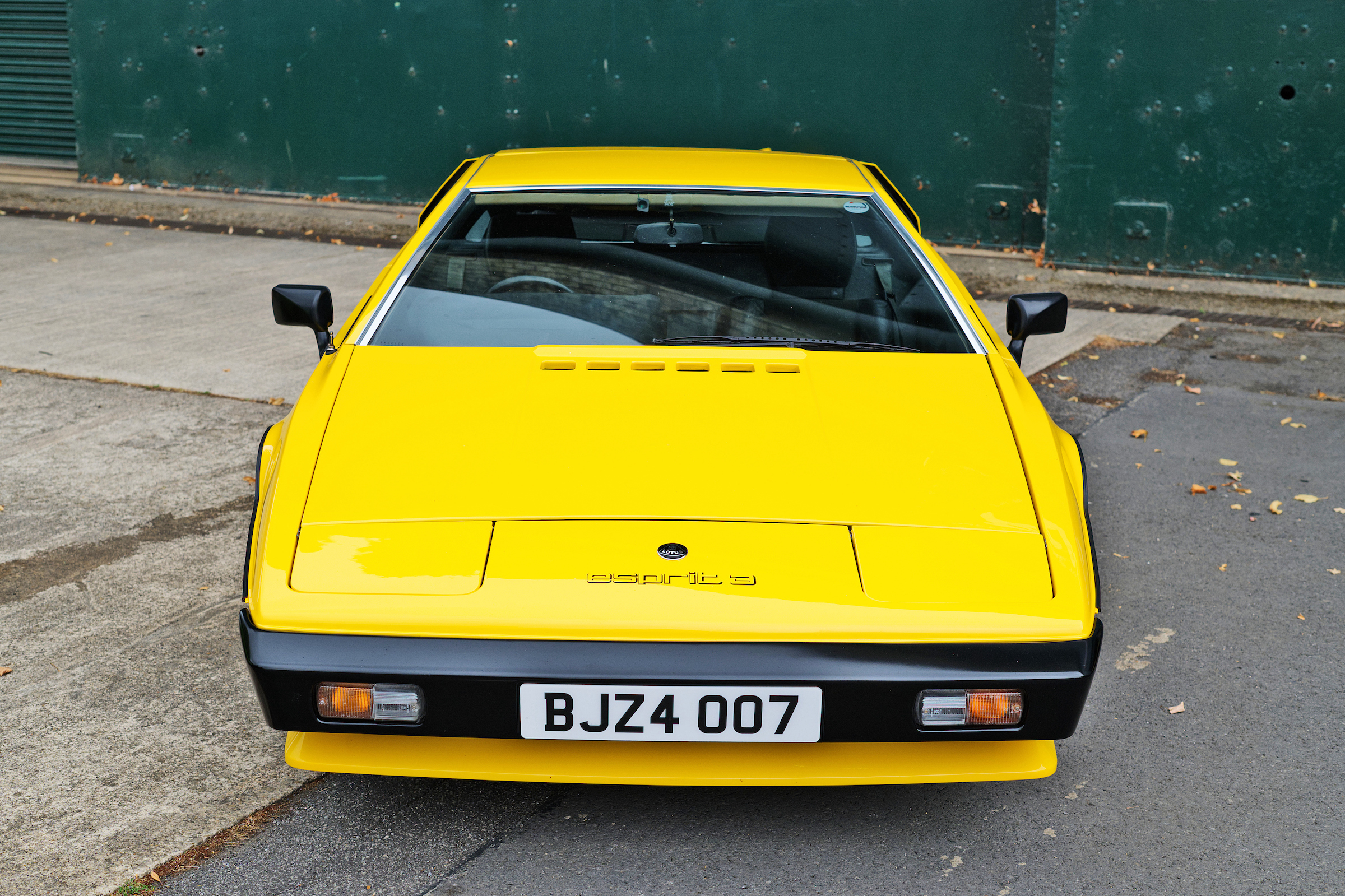 Radwood Lotus Esprit Nik