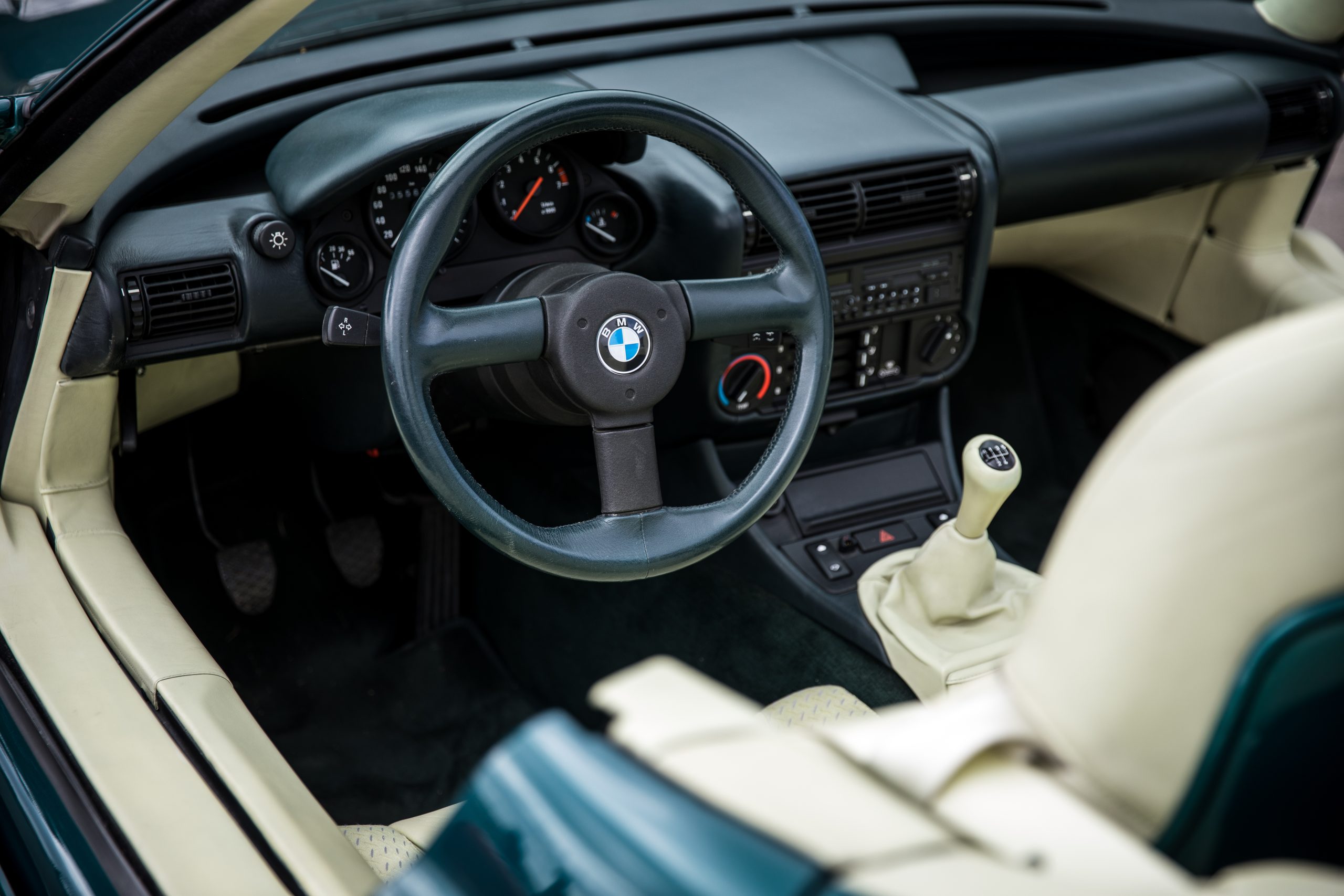 BMW Z1 interior