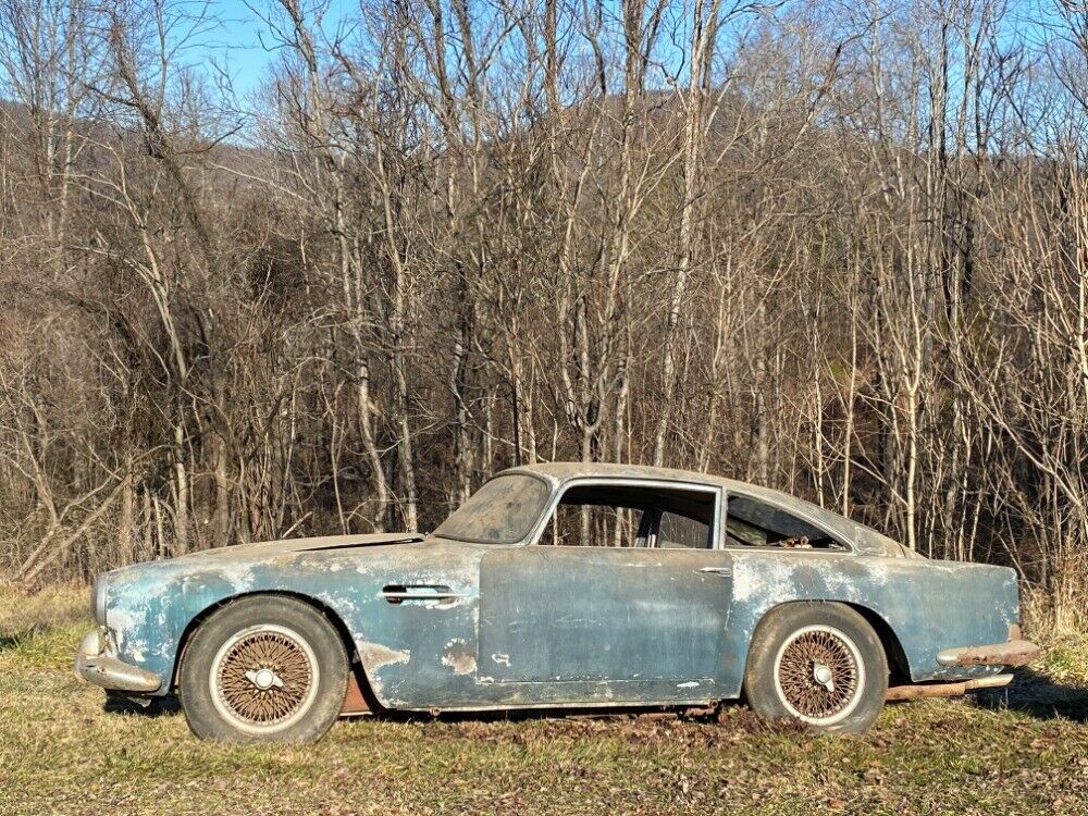 Aston Martin DB4 barn find